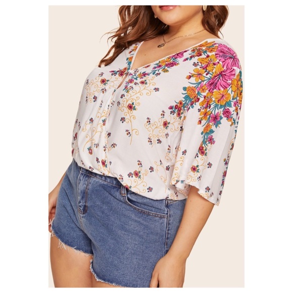 ➕ Floral Print V-neck blouse - Picture 4 of 6
